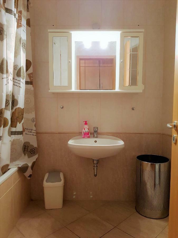 Centrum - A. Apartman Pécs Eksteriør billede